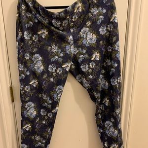 Faded glory flower jeans/leggings, size xxl